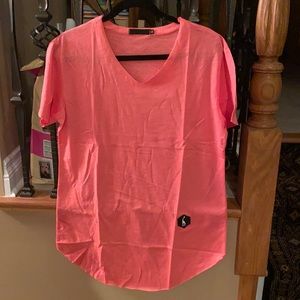 Women’s Giraffa pink v-neck short sleeve shirt, XL